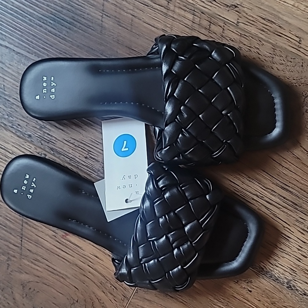 A New Day Sandals, Size 7, Black, Chunky, Braids, Memory Foam